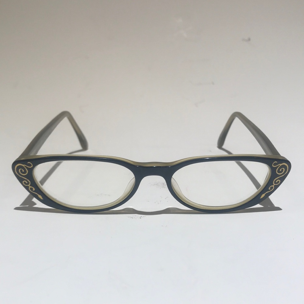 Elegant Black and Gold Women's Glasses